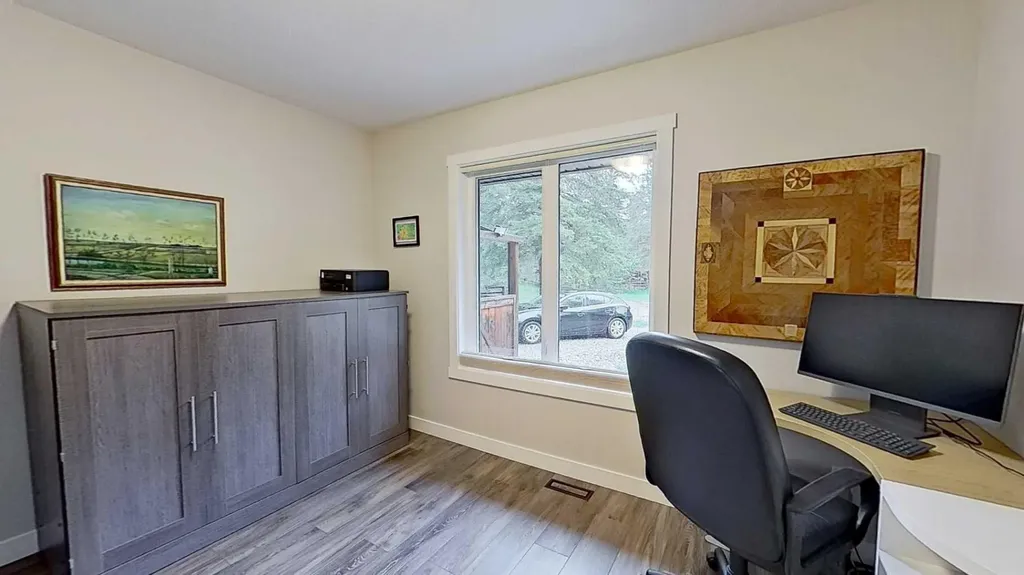 15 Echlin Court Bragg Creek AB T0L0K0