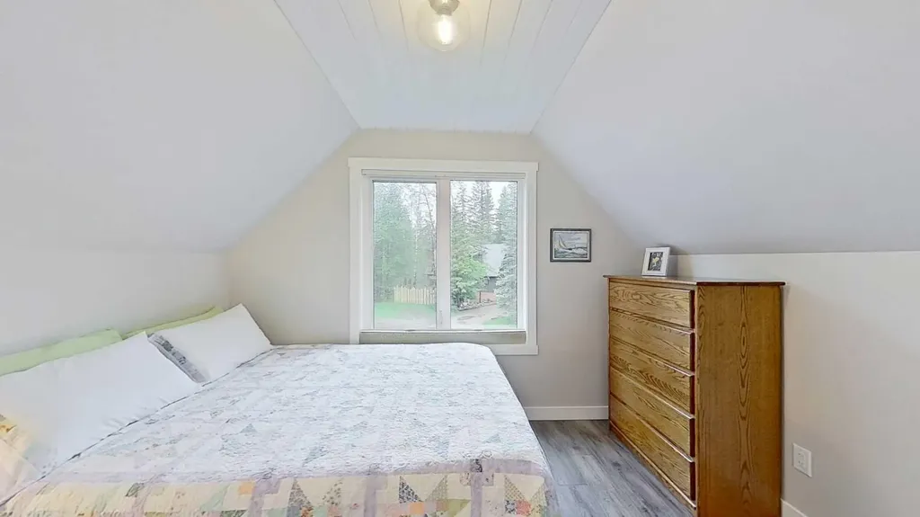 15 Echlin Court Bragg Creek AB T0L0K0