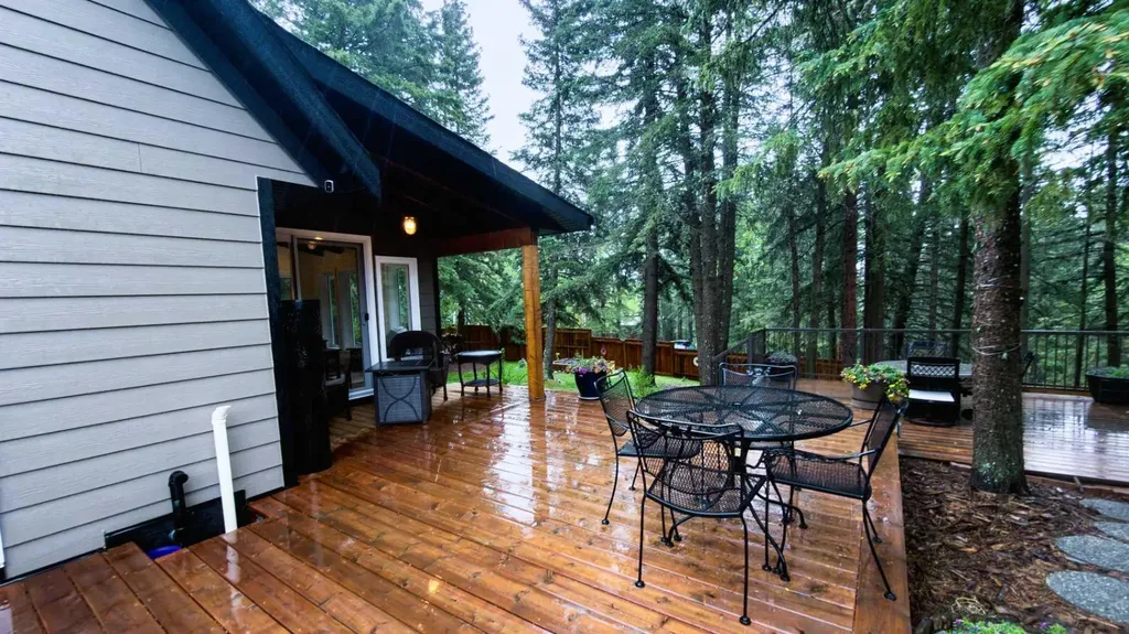 15 Echlin Court Bragg Creek AB T0L0K0