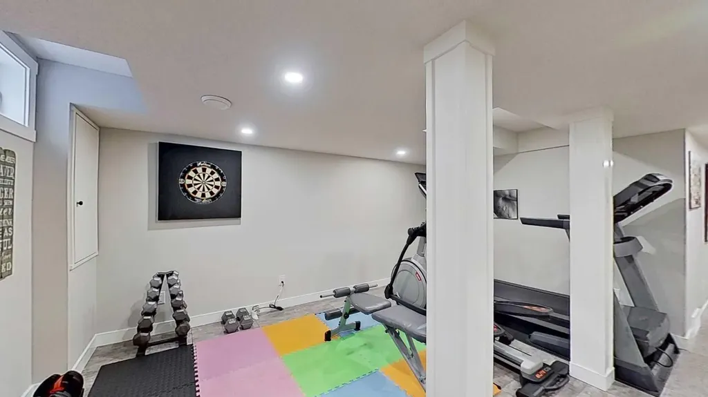 15 Echlin Court Bragg Creek AB T0L0K0