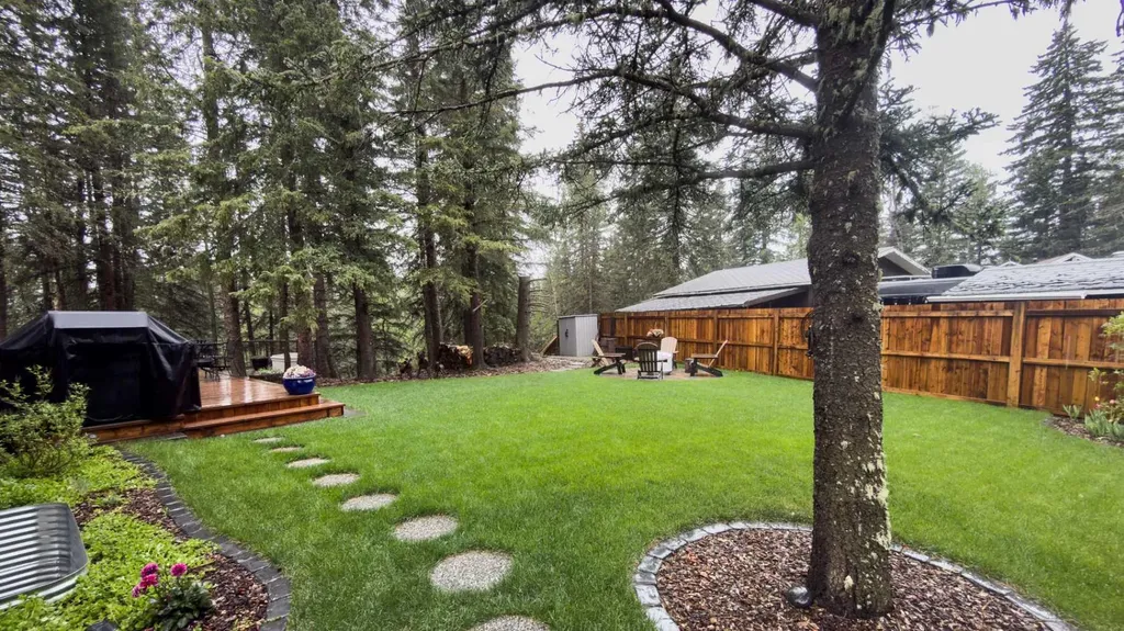 15 Echlin Court Bragg Creek AB T0L0K0