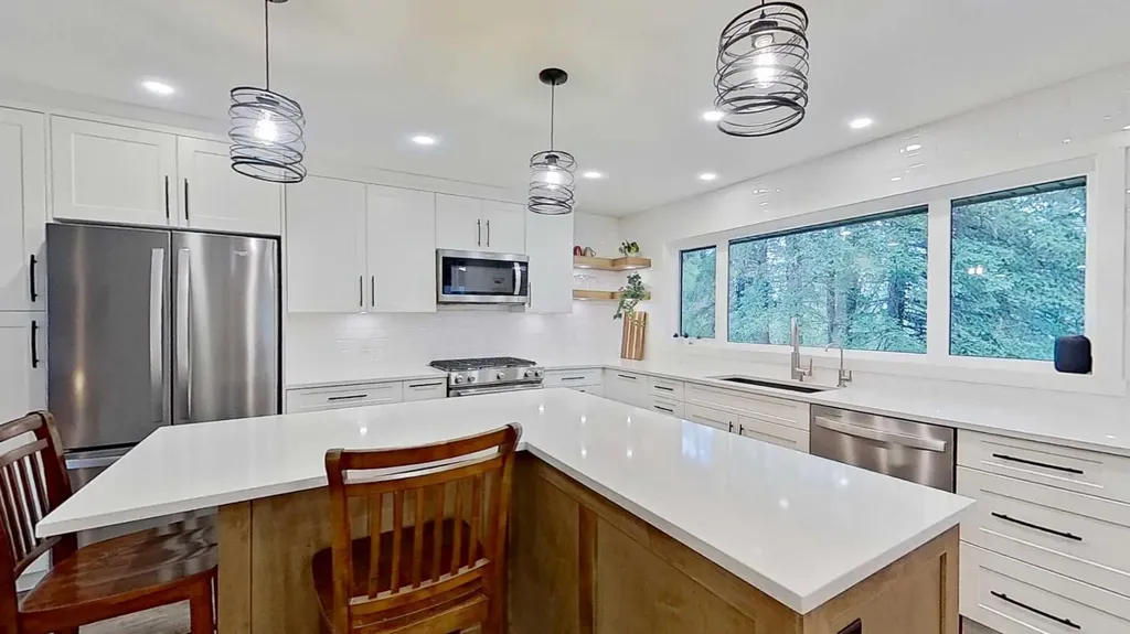 15 Echlin Court Bragg Creek AB T0L0K0