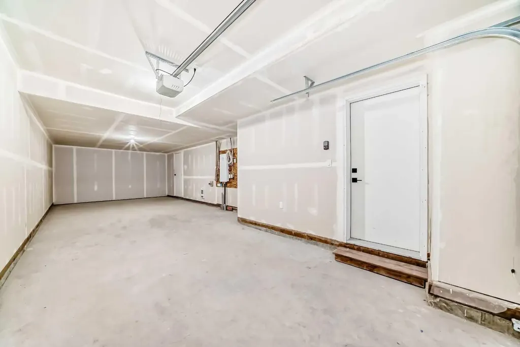 103 Osprey Hill Point SW Calgary AB T3B 6R9