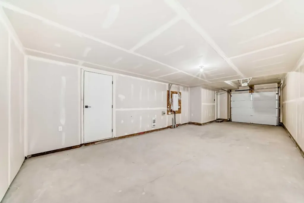103 Osprey Hill Point SW Calgary AB T3B 6R9