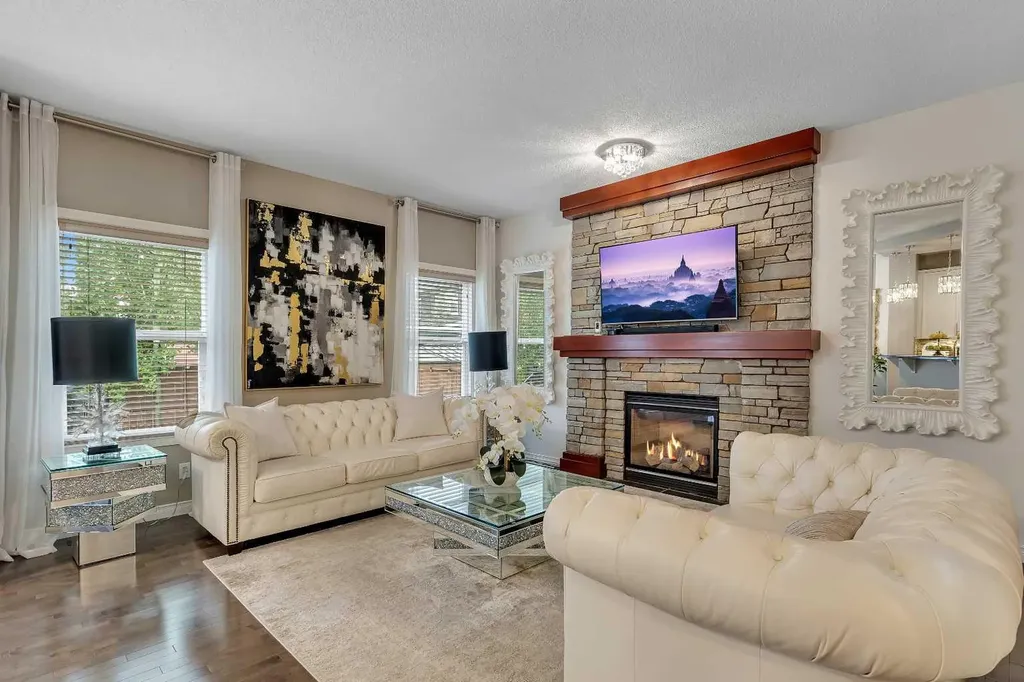 25 Silverado Skies Drive SW Calgary AB T2X0J3