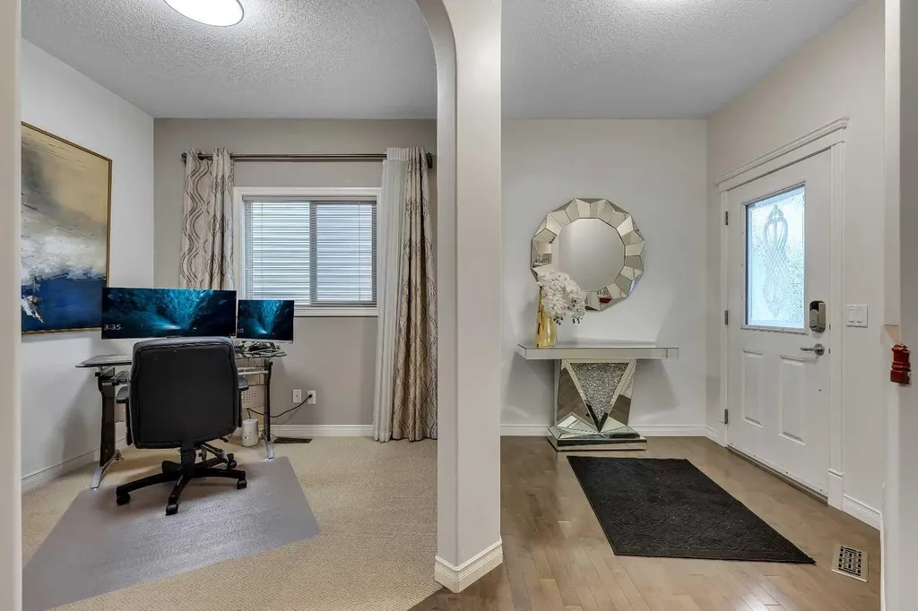 25 Silverado Skies Drive SW Calgary AB T2X0J3
