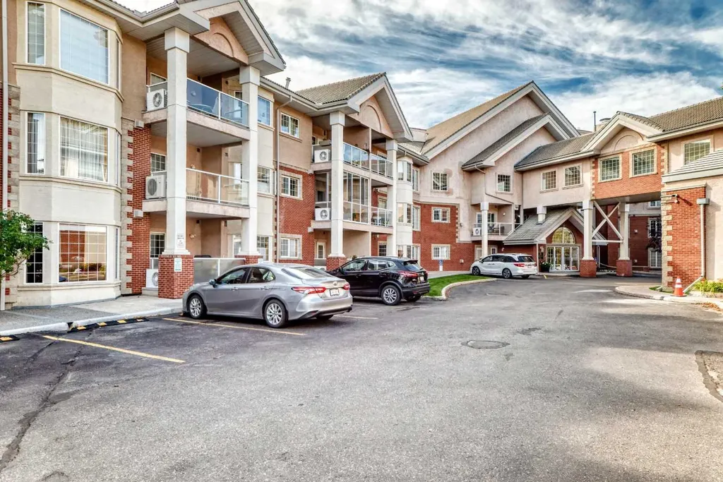 223 Tuscany Springs Boulevard NW Calgary AB T3L 2M2