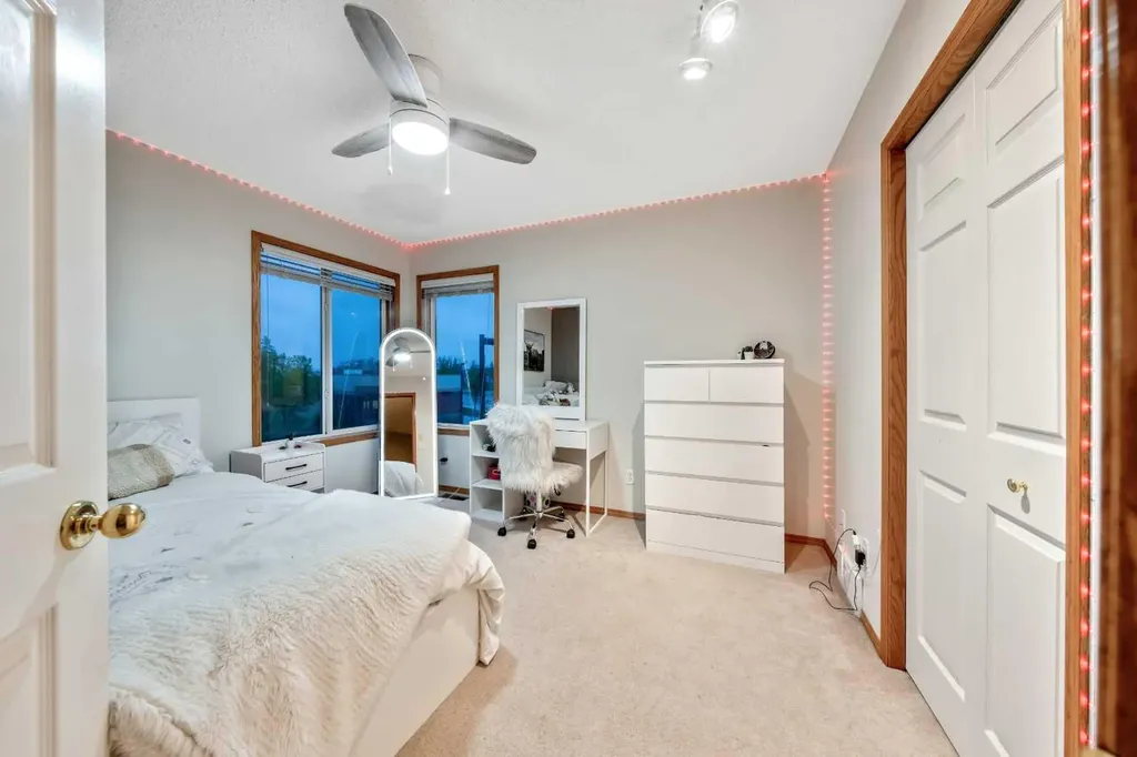 46 4 Street NE Langdon AB T0J 1X1