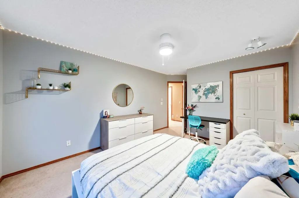 46 4 Street NE Langdon AB T0J 1X1