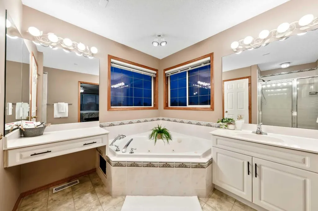 46 4 Street NE Langdon AB T0J 1X1