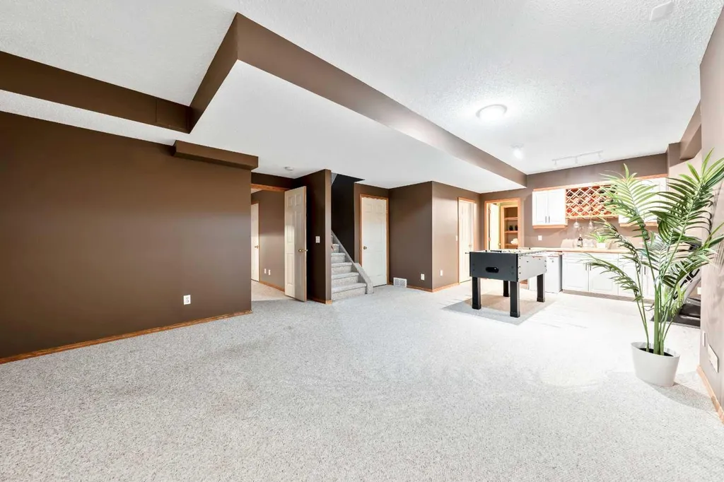 46 4 Street NE Langdon AB T0J 1X1