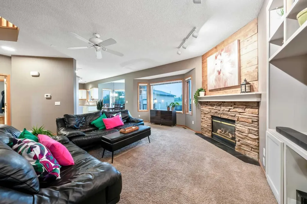 46 4 Street NE Langdon AB T0J 1X1