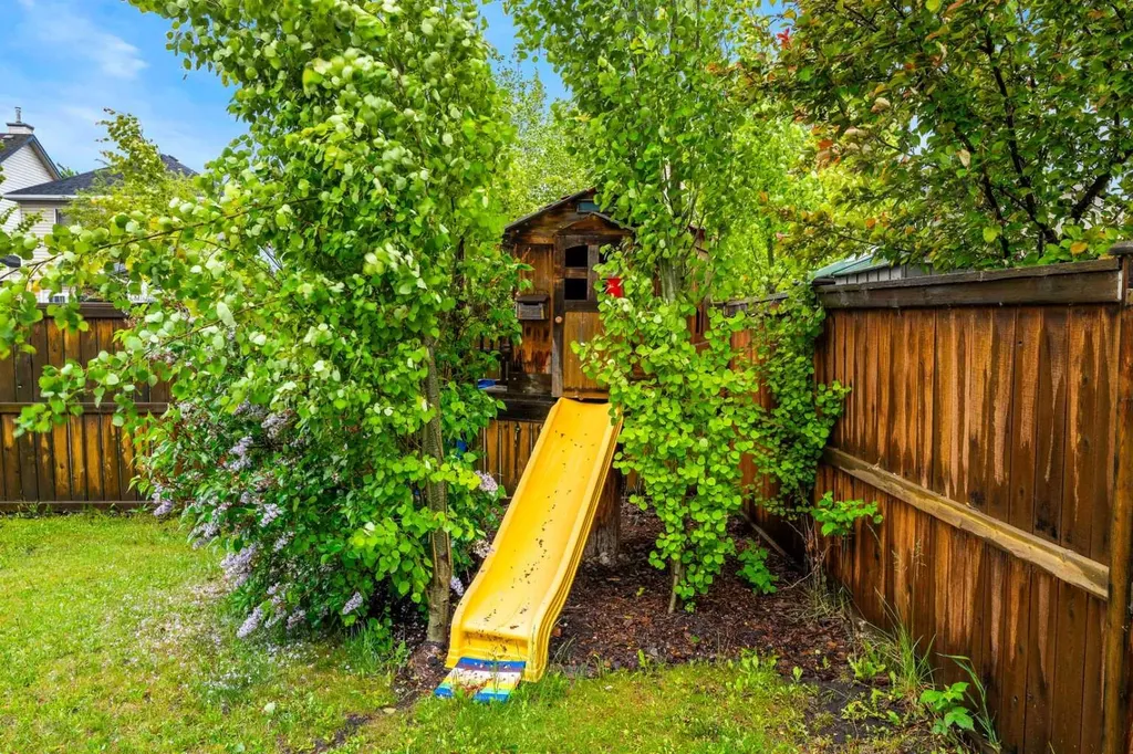 615 Copperfield Boulevard SE Calgary AB T2Z 4C1