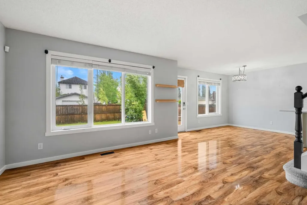 615 Copperfield Boulevard SE Calgary AB T2Z 4C1