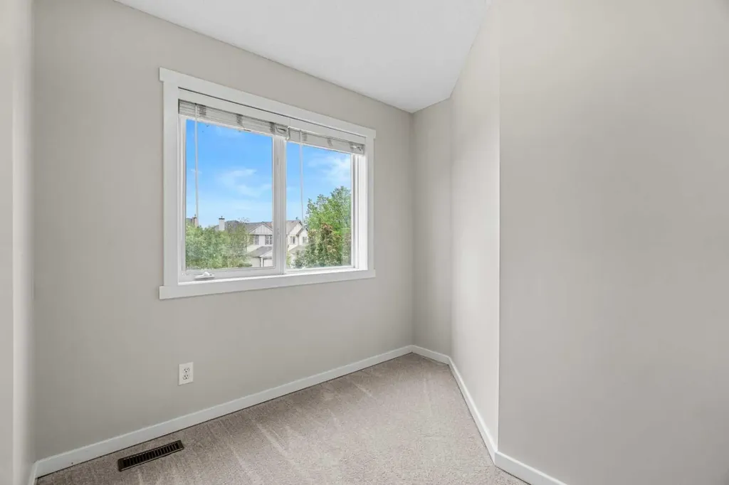 615 Copperfield Boulevard SE Calgary AB T2Z 4C1