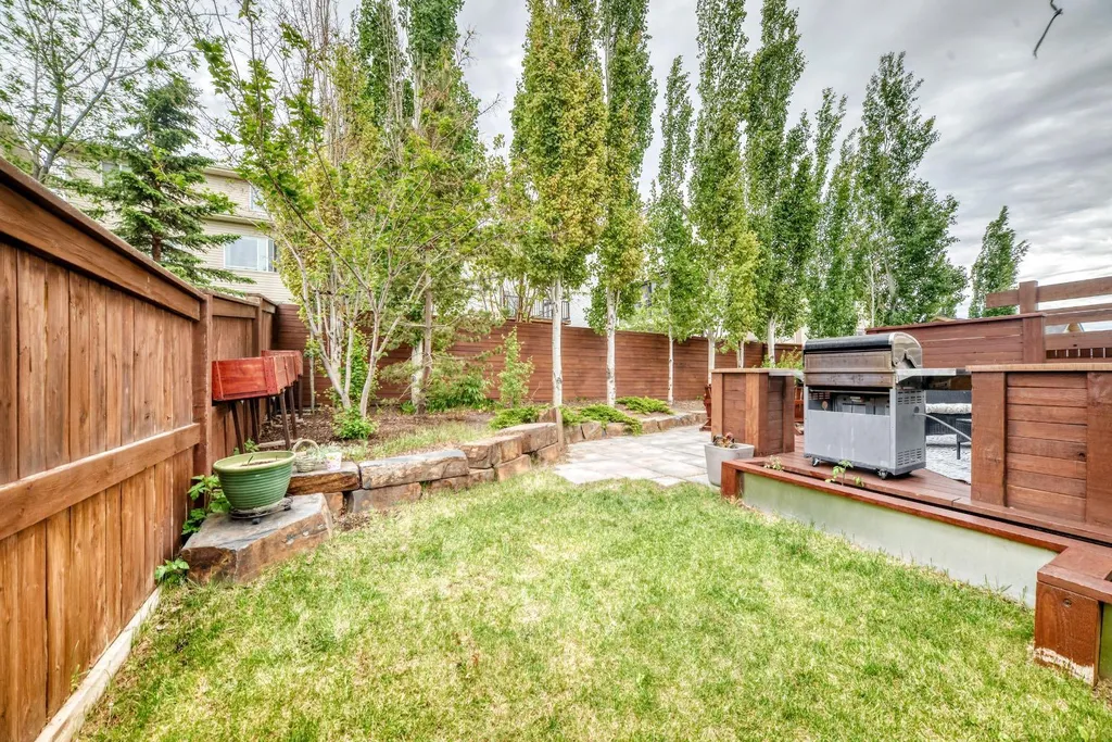 314 Reunion Heath NW Airdrie AB T4B0M5
