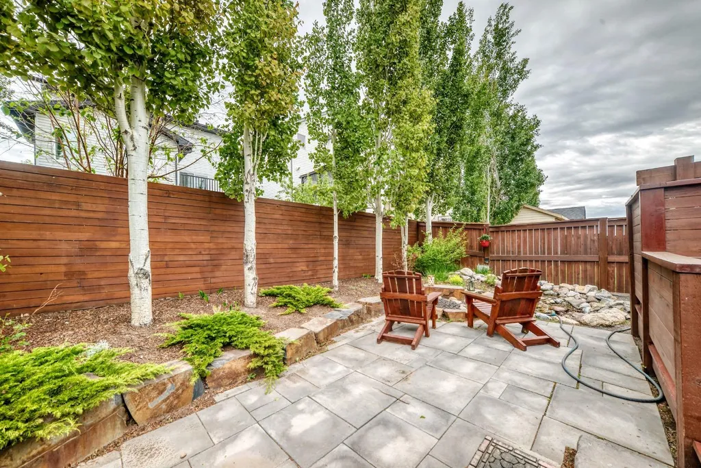 314 Reunion Heath NW Airdrie AB T4B0M5