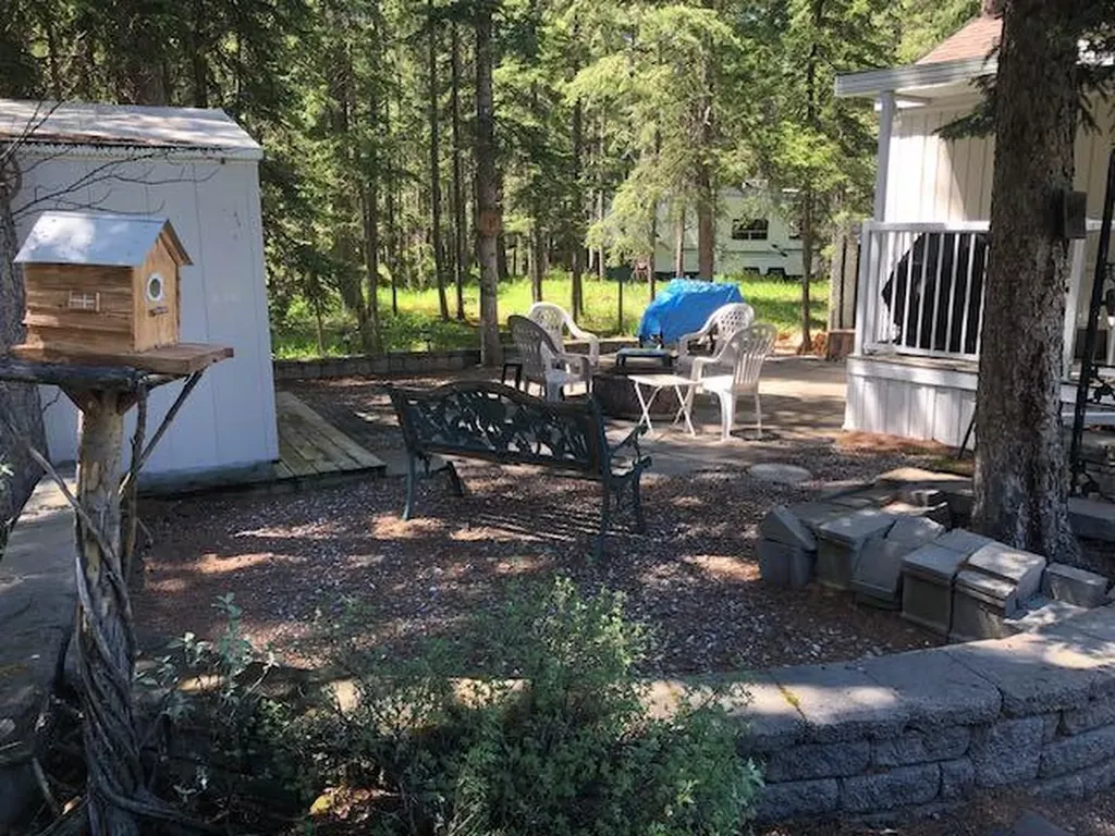 #116 5230 Highway 27 Sundre AB T0M1X0
