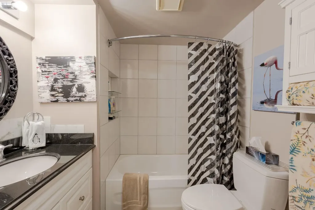 62 Berkley Close NW Calgary AB T3K1B3