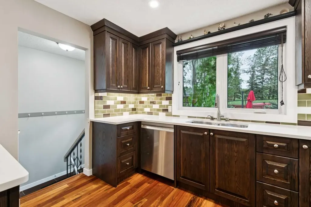 3212 Conrad Drive NW Calgary AB T2L 1B4