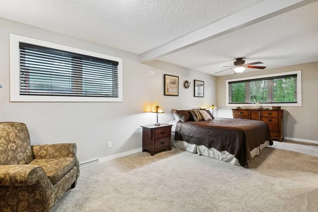 3212 Conrad Drive NW Calgary AB T2L 1B4