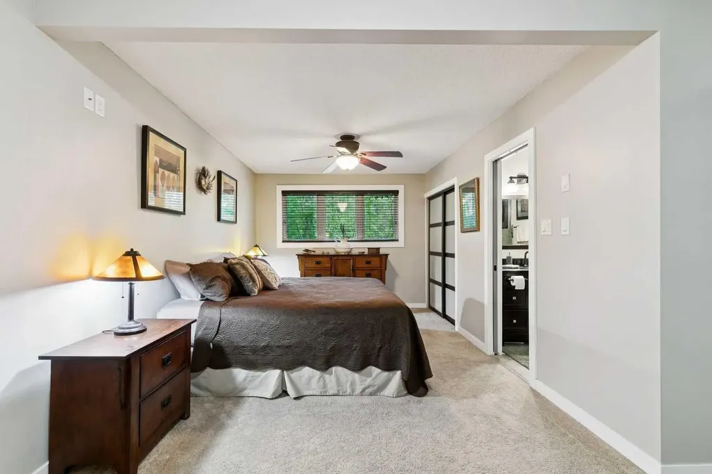 3212 Conrad Drive NW Calgary AB T2L 1B4
