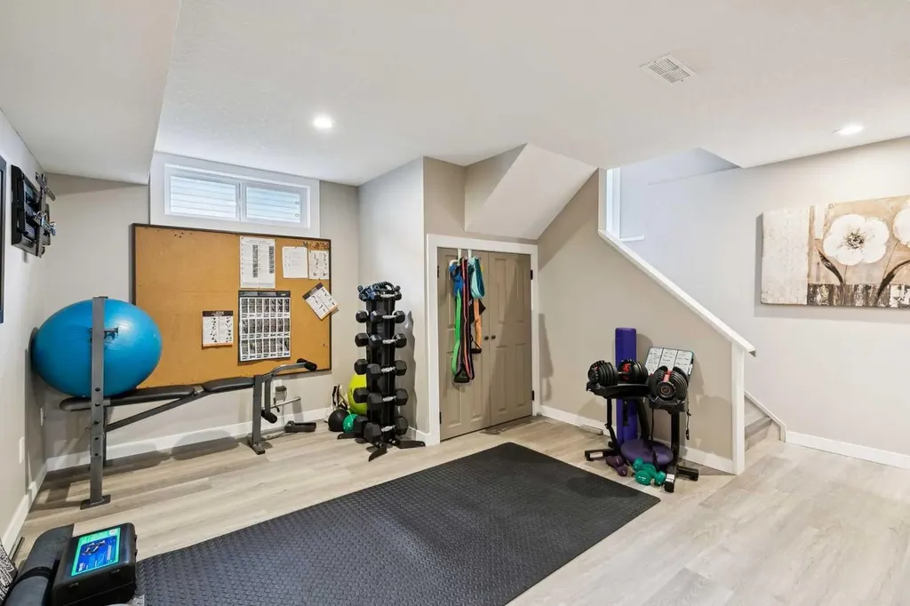 3212 Conrad Drive NW Calgary AB T2L 1B4