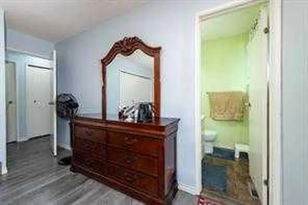 304 Whitefield Drive NE Calgary AB T1Y5J3