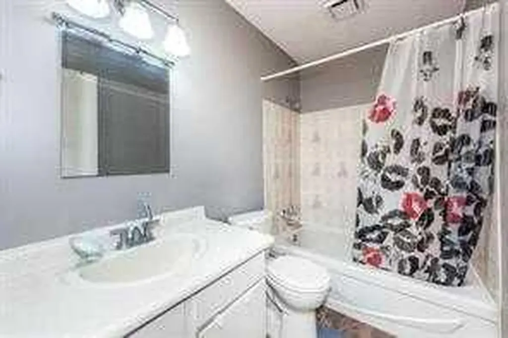 304 Whitefield Drive NE Calgary AB T1Y5J3