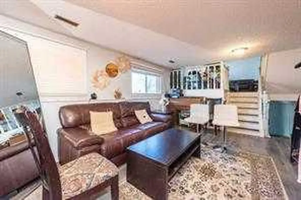 304 Whitefield Drive NE Calgary AB T1Y5J3