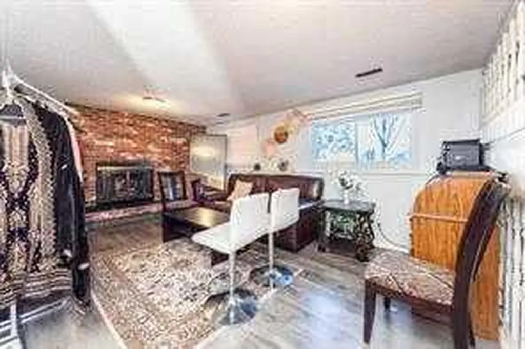 304 Whitefield Drive NE Calgary AB T1Y5J3