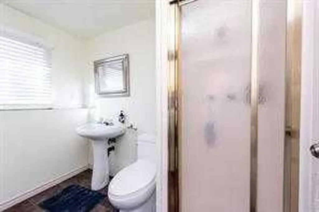 304 Whitefield Drive NE Calgary AB T1Y5J3