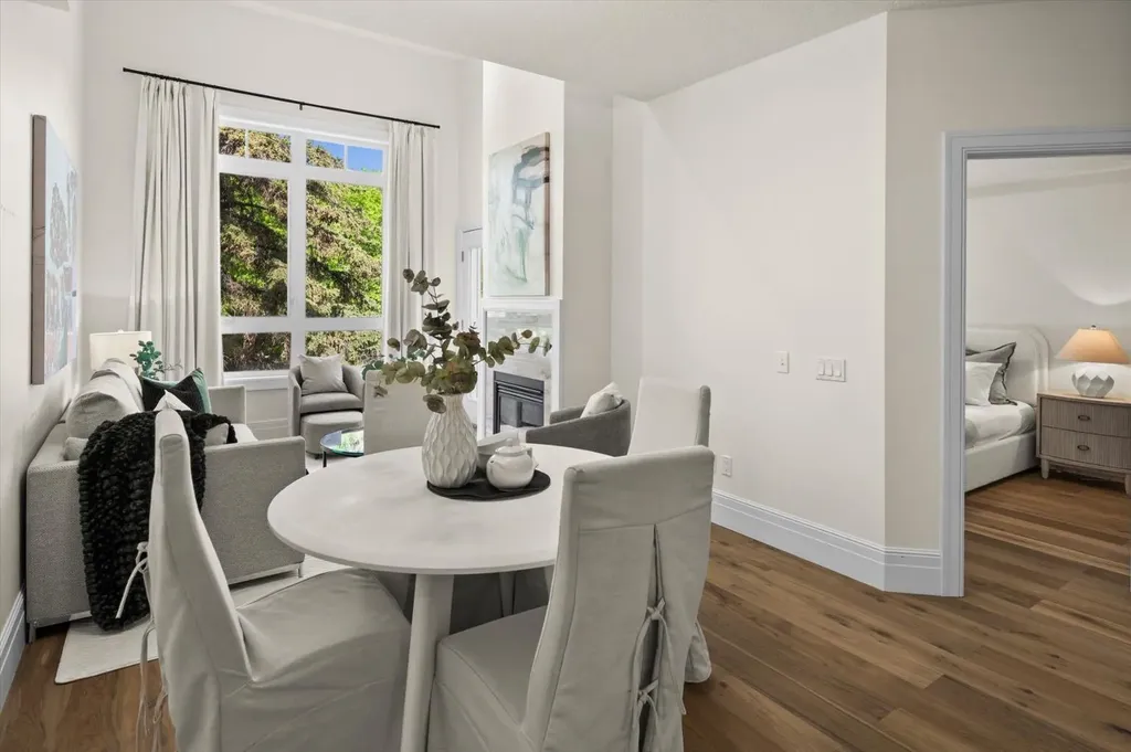 518 33 Street NW Calgary AB T2N 2W4