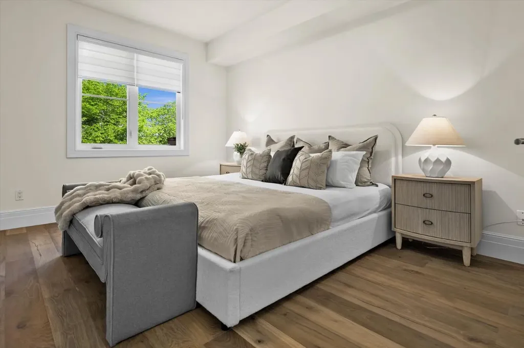 518 33 Street NW Calgary AB T2N 2W4