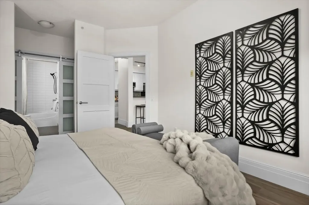518 33 Street NW Calgary AB T2N 2W4