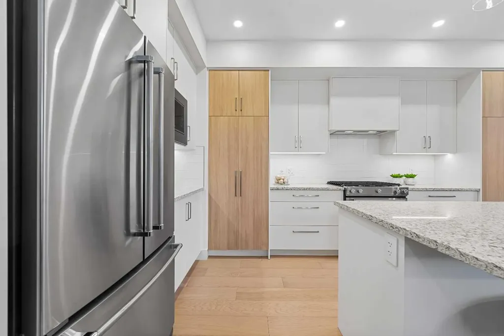 1417 41 Street SW Calgary AB T3C 1X7