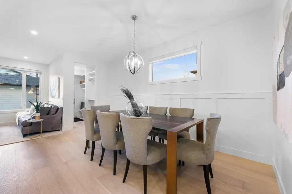 1417 41 Street SW Calgary AB T3C 1X7