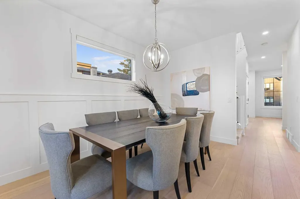 1417 41 Street SW Calgary AB T3C 1X7