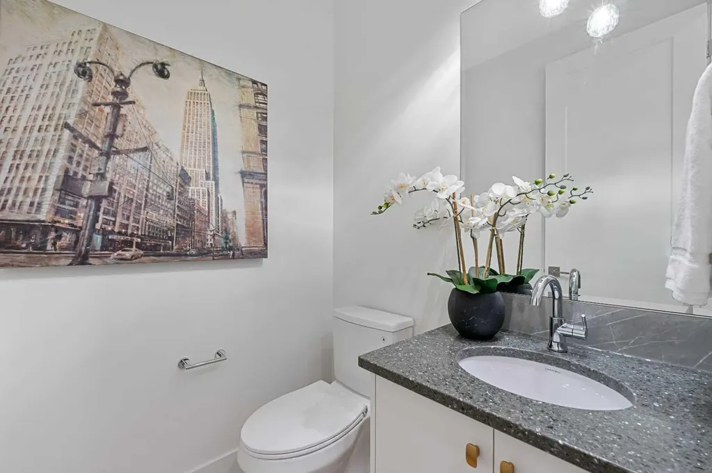 1417 41 Street SW Calgary AB T3C 1X7