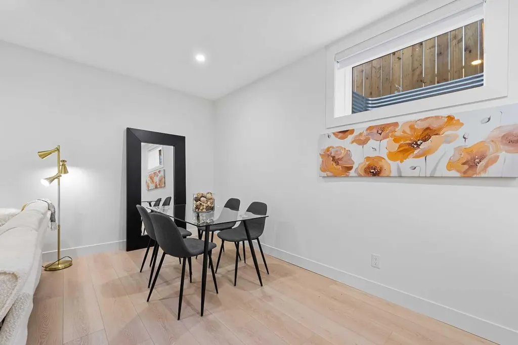 1417 41 Street SW Calgary AB T3C 1X7