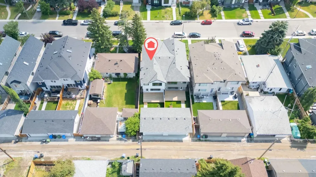 1417 41 Street SW Calgary AB T3C 1X7
