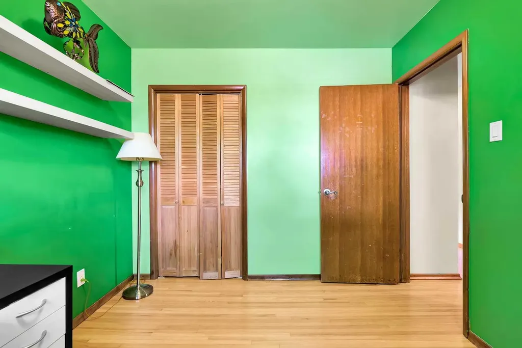 244 Travis Place NE Calgary AB T2K 3W4
