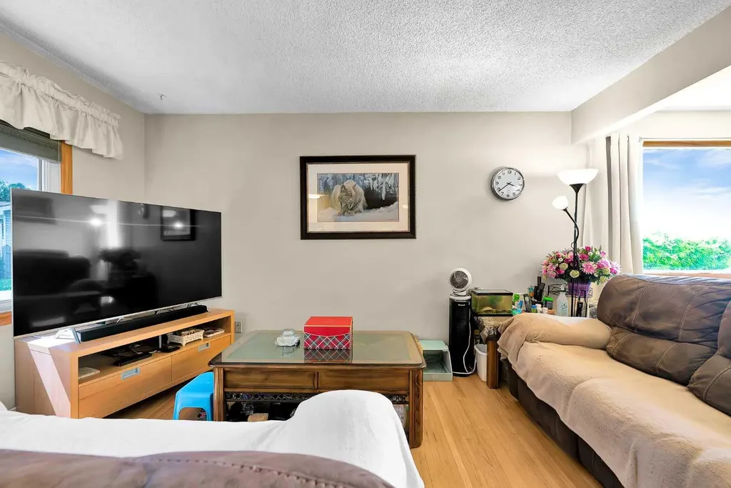 244 Travis Place NE Calgary AB T2K 3W4