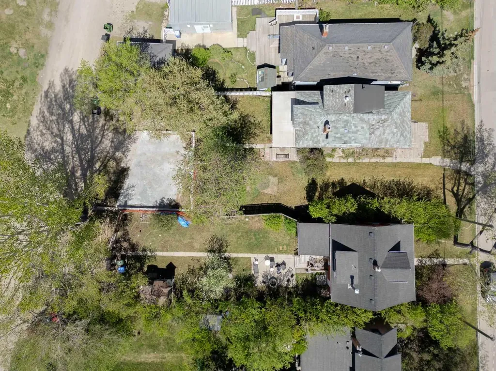 1609 17a Street SE Calgary AB T2G 3W8