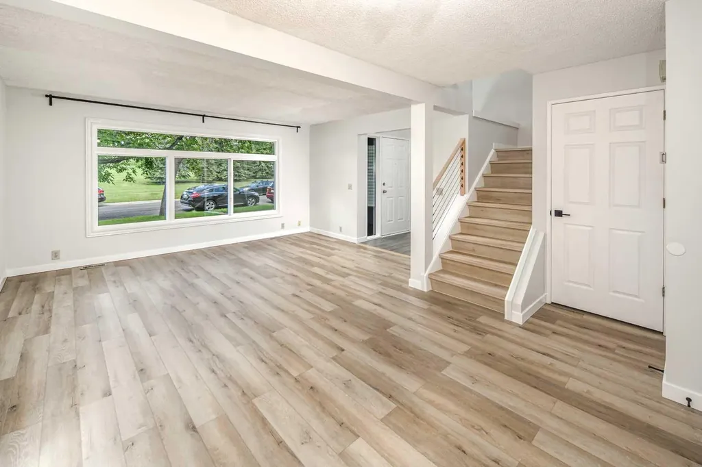 200 Edgedale Way NW Calgary AB T3A 2P9