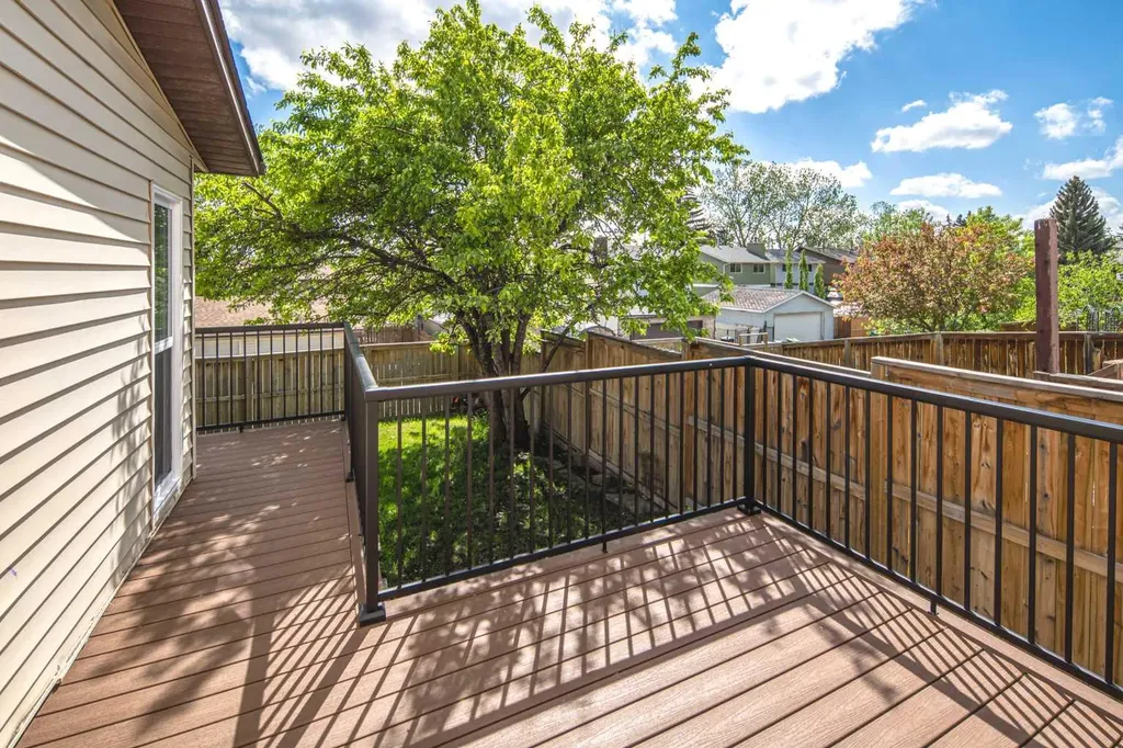 200 Edgedale Way NW Calgary AB T3A 2P9