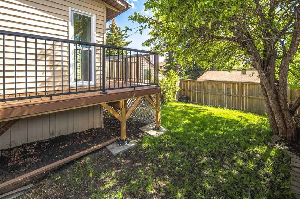 200 Edgedale Way NW Calgary AB T3A 2P9