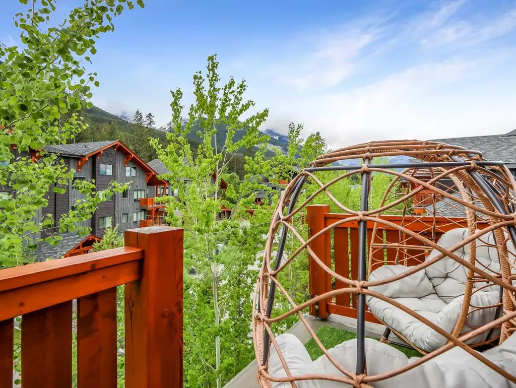 3000C Stewart Creek Drive Canmore AB T1W 0G5