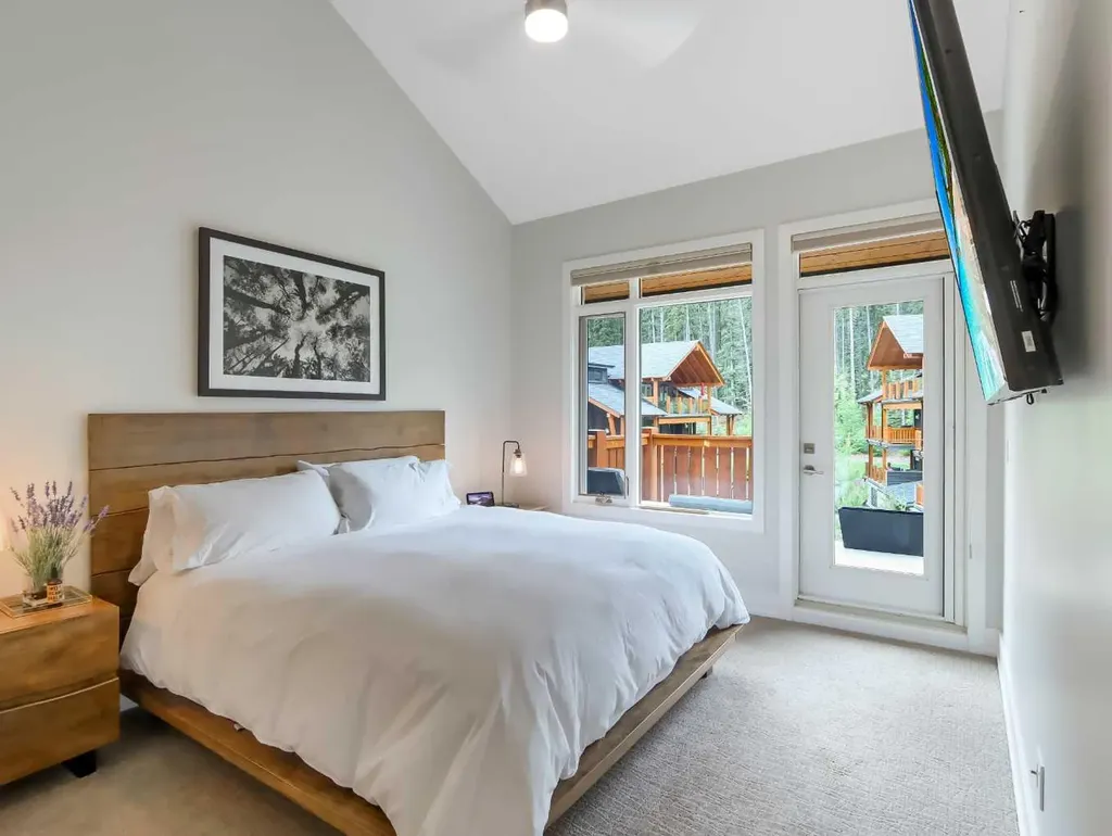 3000C Stewart Creek Drive Canmore AB T1W 0G5