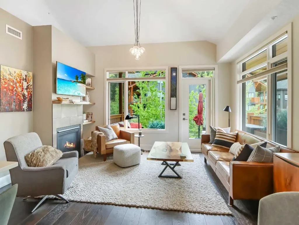 3000C Stewart Creek Drive Canmore AB T1W 0G5